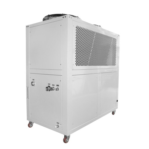 中小型低速檔冷水機中非常簡單的潤化方法是濺出潤化